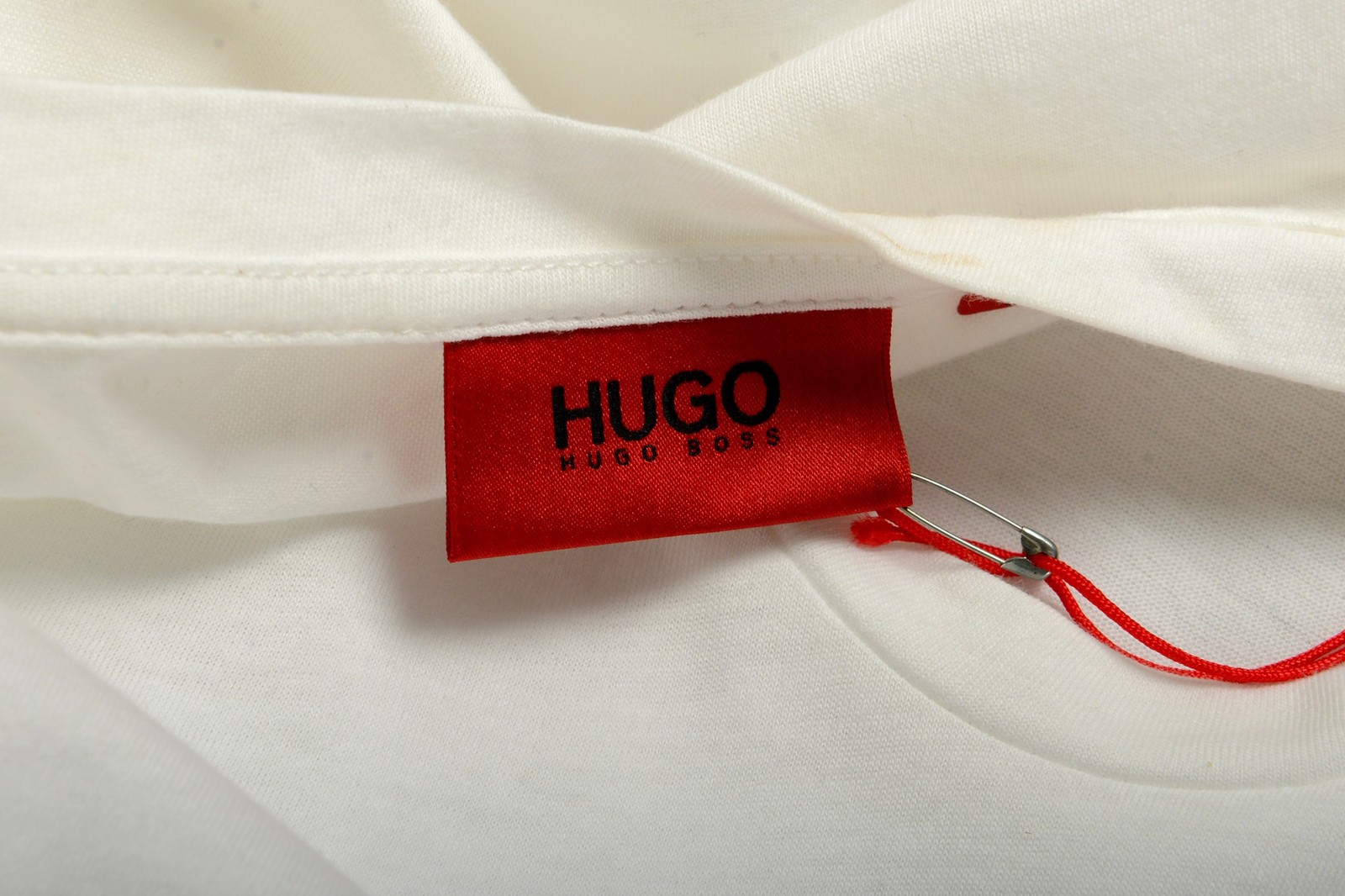 Hugo Boss Men’s “Dartin” White V-Neck T-Shirt US 2XL IT 56