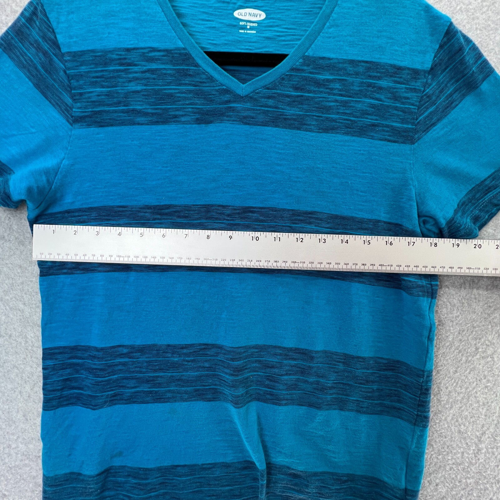 Lot of 6 Forever 21 Men & Old Navy Short Sleeve Shirts Size Medium Blue Red Gray