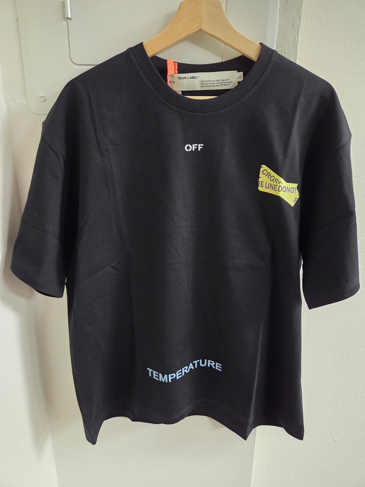Off Wht Do Not Cross Temperature Black T-Shirt Regular Fit S/M/L/XL T41