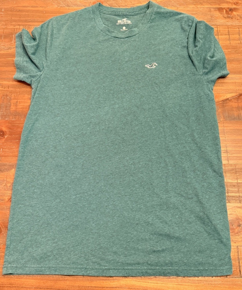 Hollister Men’s Must-Have Collection Tee Green Heathered Crewneck Size Small