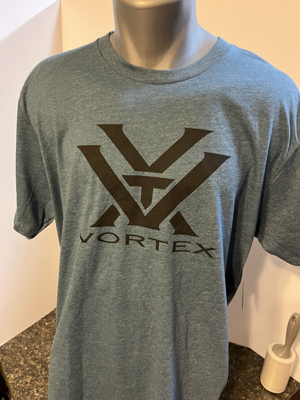 Vortex Optics Logo Men’s SS T-Shirt Blue Teal Cotton Poly – Athletic Cut – NWT