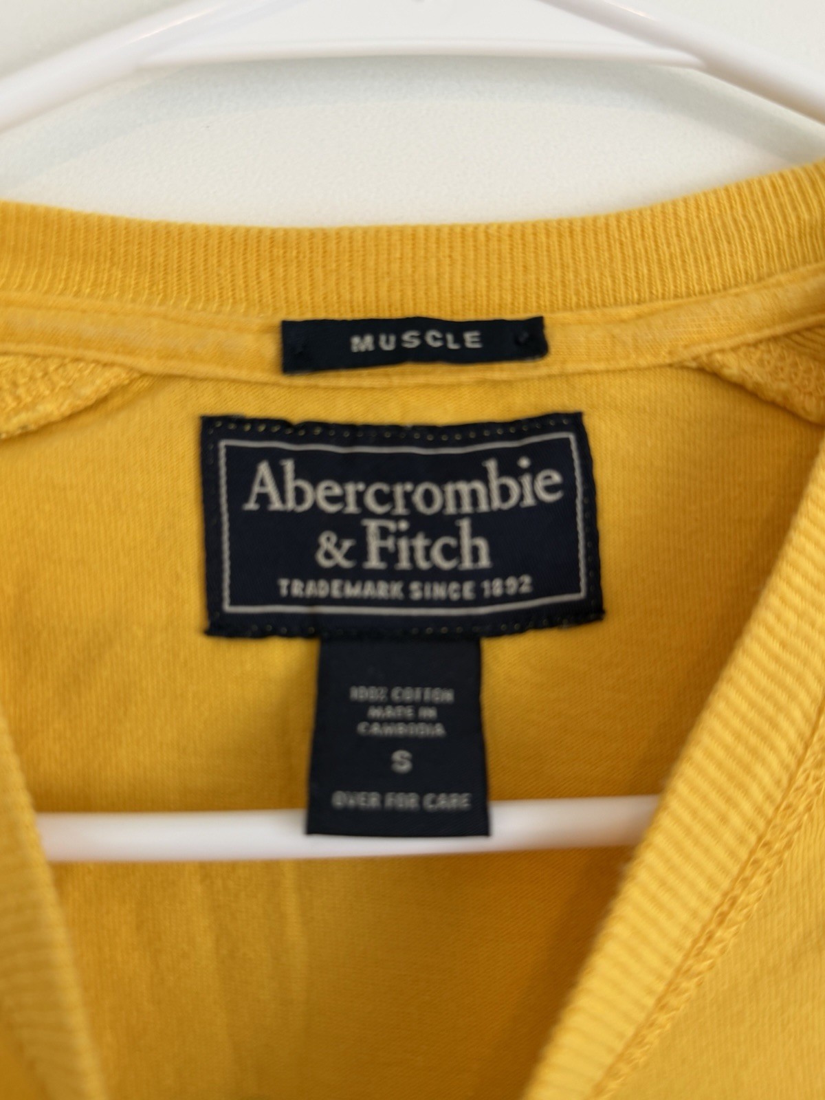 VTG Abercrombie & Fitch Men’s Muscle Fit Graphic Logo Crew Neck Tee Cotton S