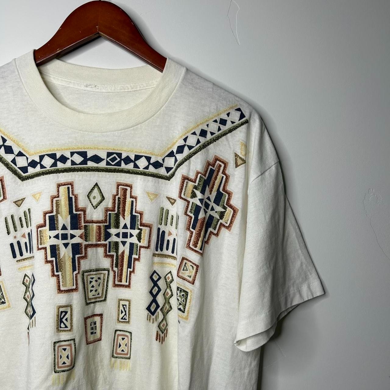 90s Native American Tee no tag about a size large