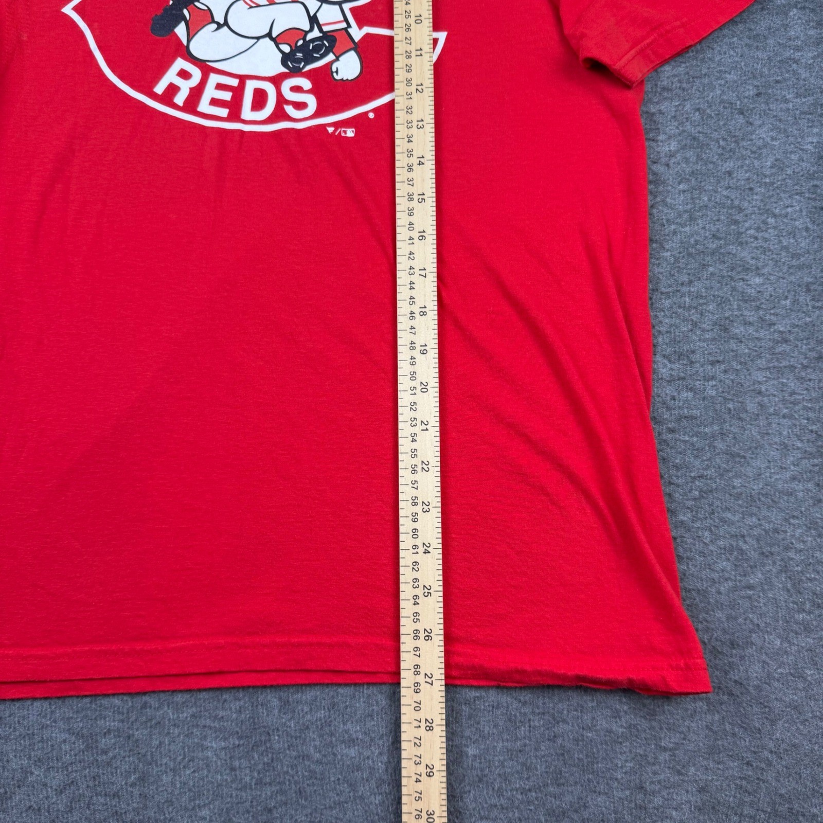 Fanatics T-Shirt Men’s Medium Red Cincinnati Reds Mr Redlegs MLB Baseball Tee