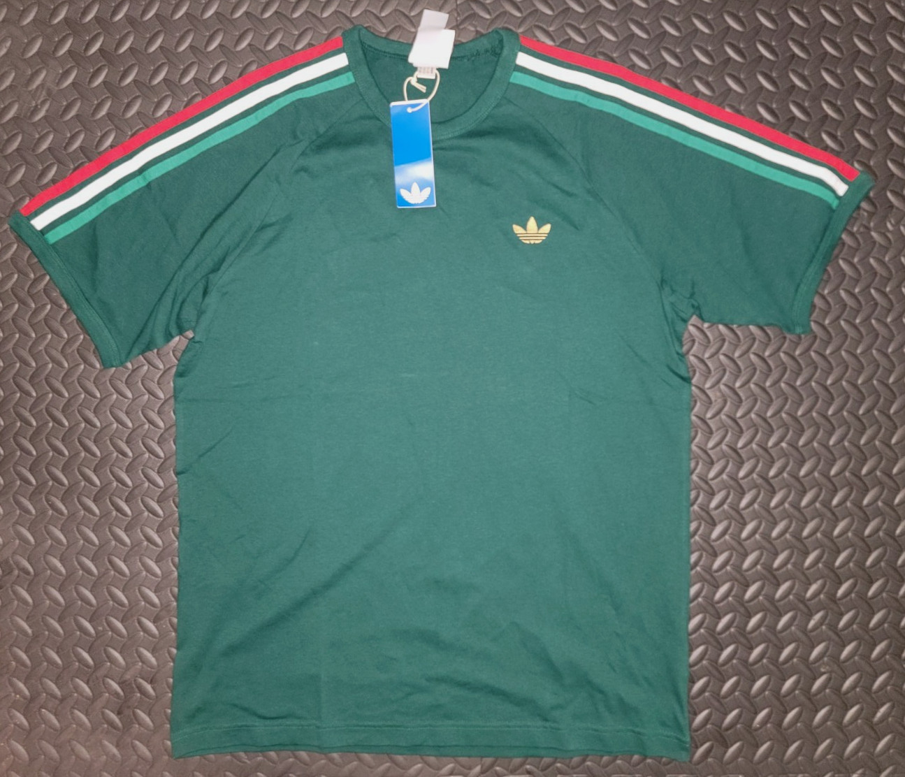 NEW MENS ADIDAS ORIGINALS 3-STRIPES CALIFORNIA TREFOIL SHIRT ~SIZE MEDIUM #KC864
