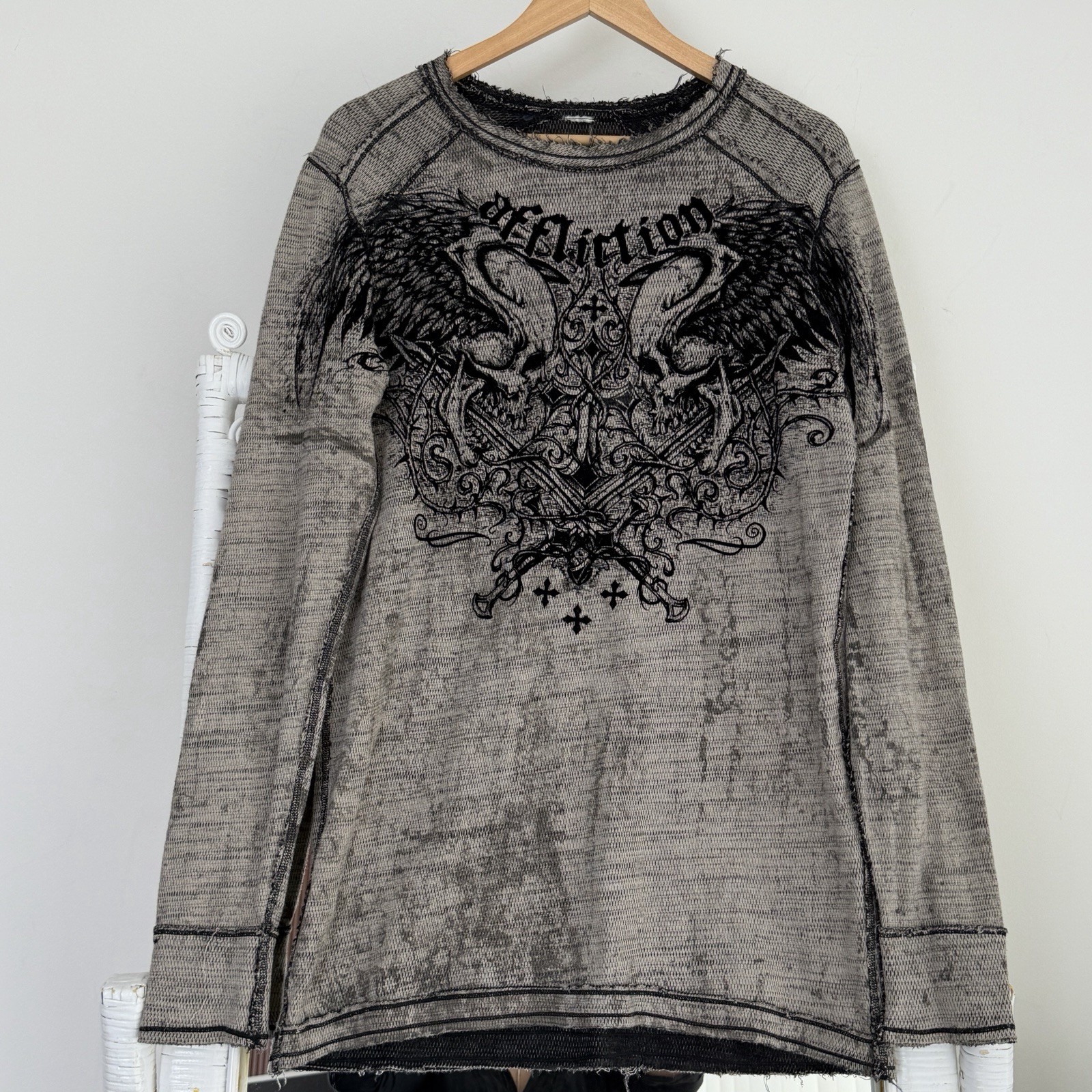 Affliction Reversible Thermal Shirt Mens Large Waffle Knit long Sleeve Y2K Wings