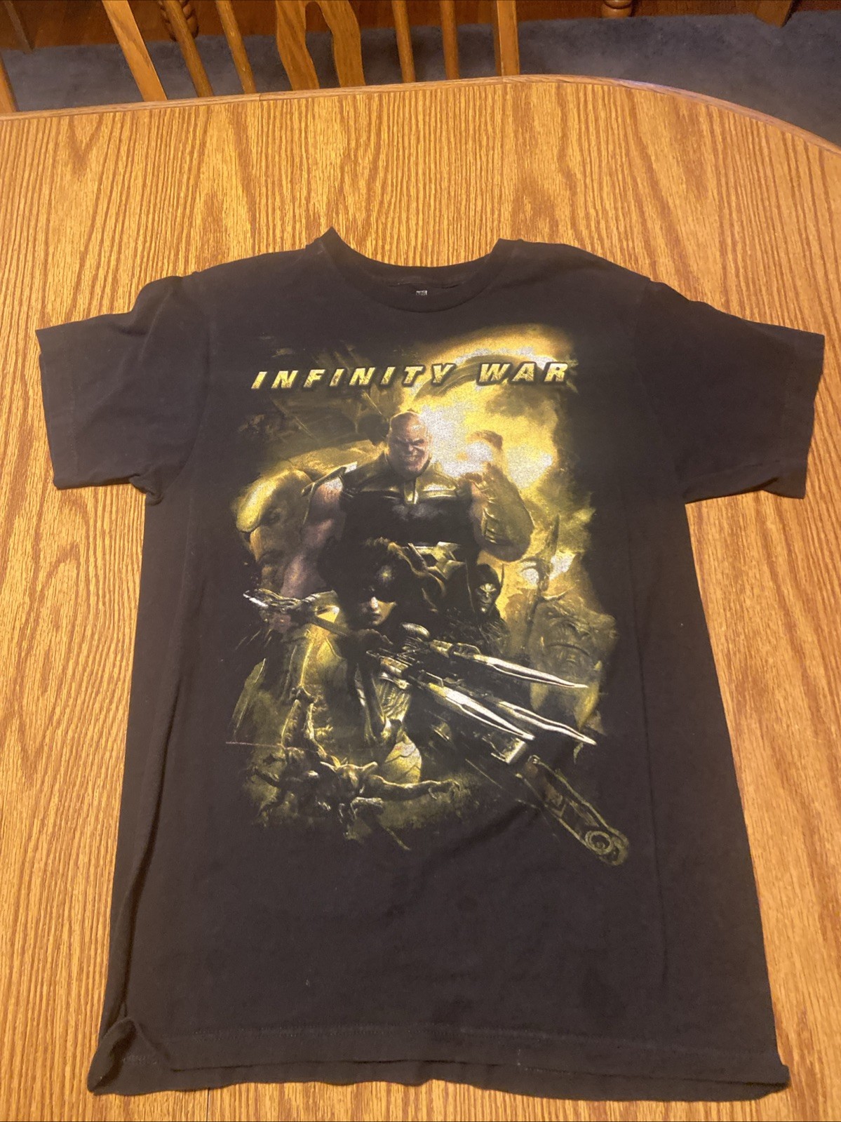 Official Avengers Infinity War Thanos T Shirt Men’s M