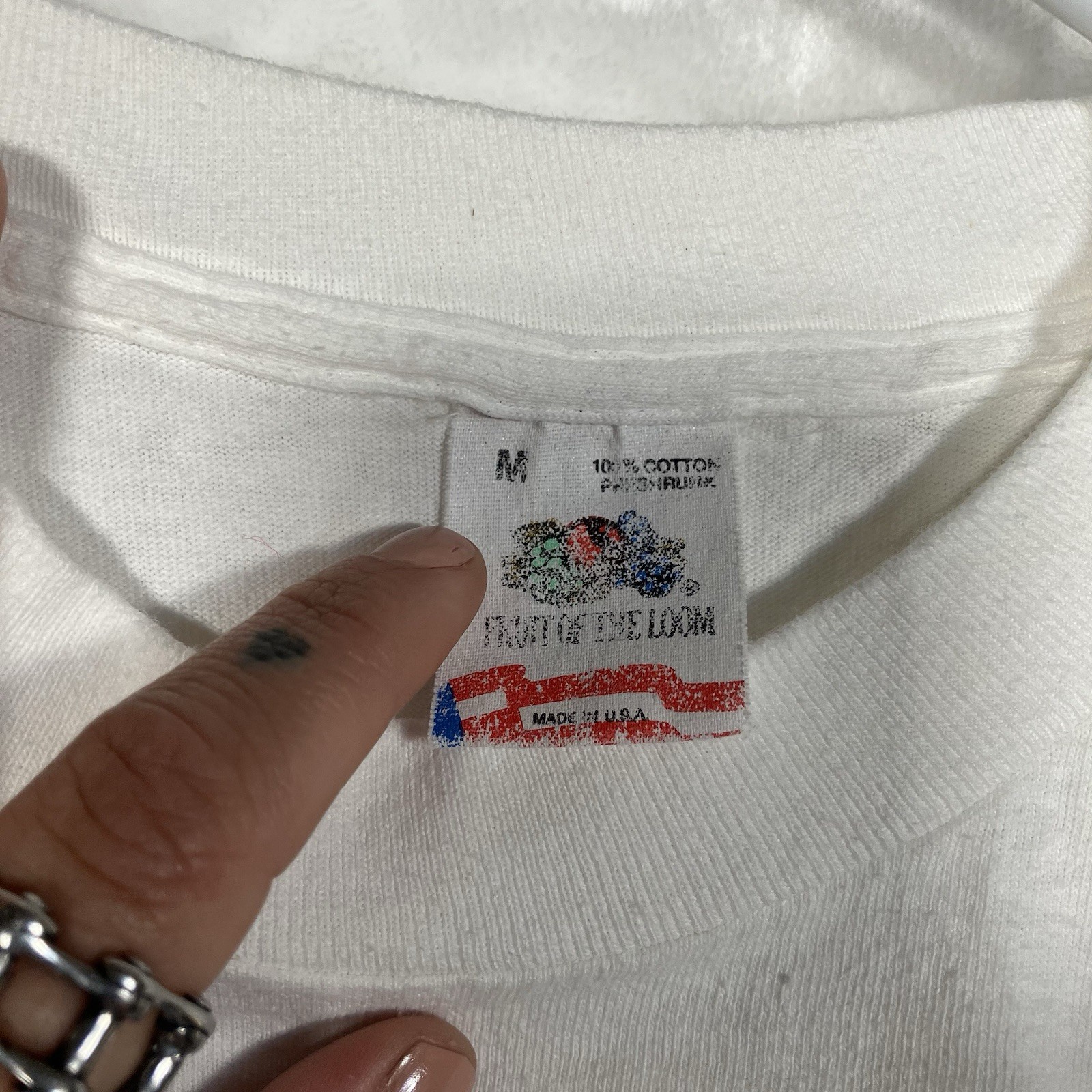 Classic I Love Lucy Vitameatavegamin White Single Stitch Shirt Size M