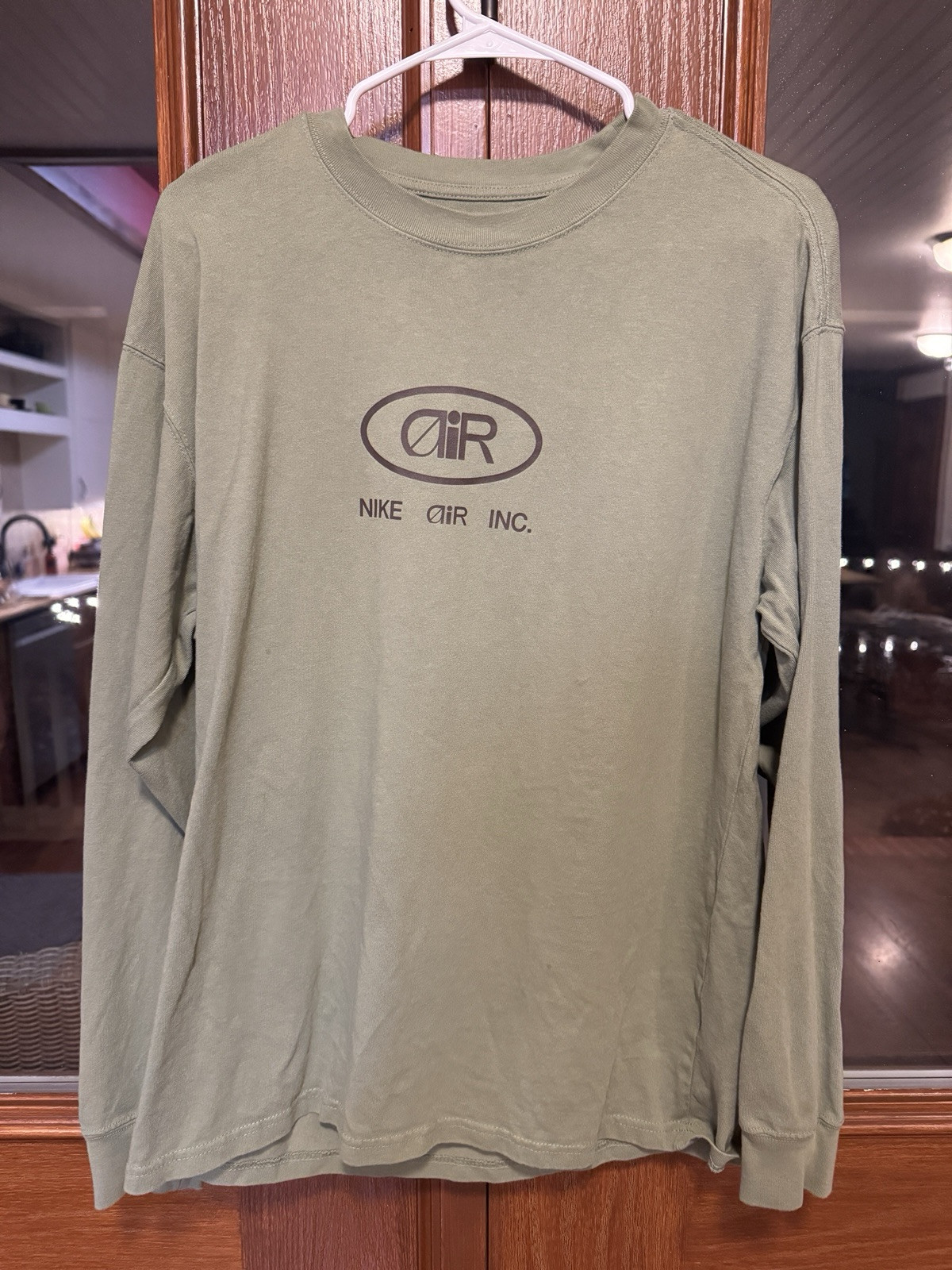 Nike Air Inc. Men’s Loose Fit Graphic Print Long Sleeve/Medium/Length- 28 In