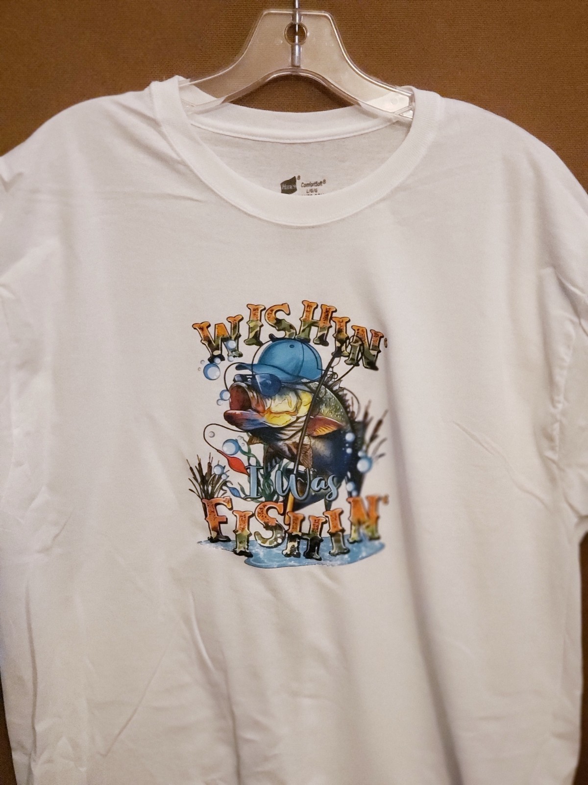 Hanes L T-shirt with Wishin I Was Fishin