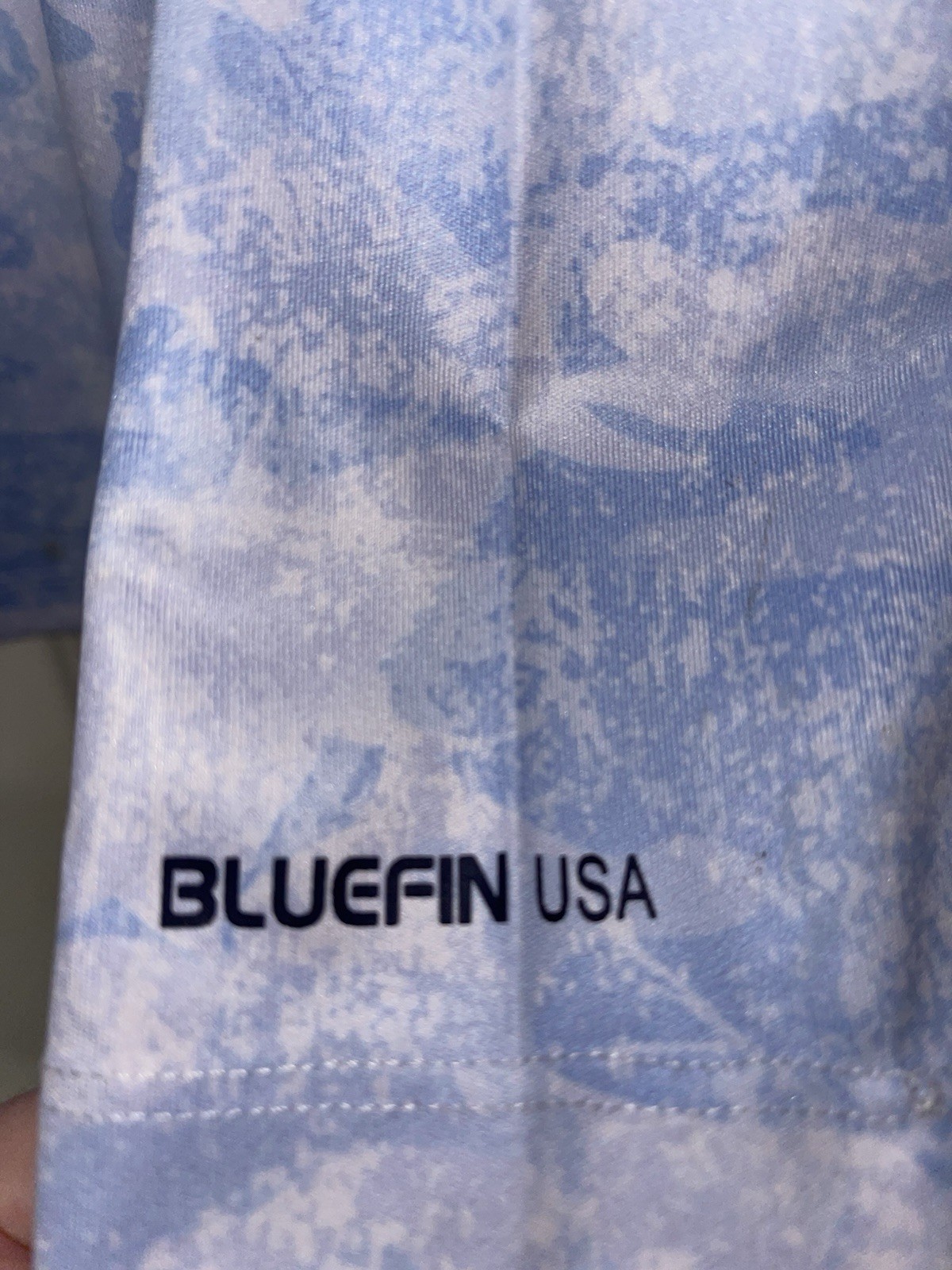 Marina Pez Vela BlueFin Fishing Shirt Mens Small Camo UVA/Solar Costa Rica NWT