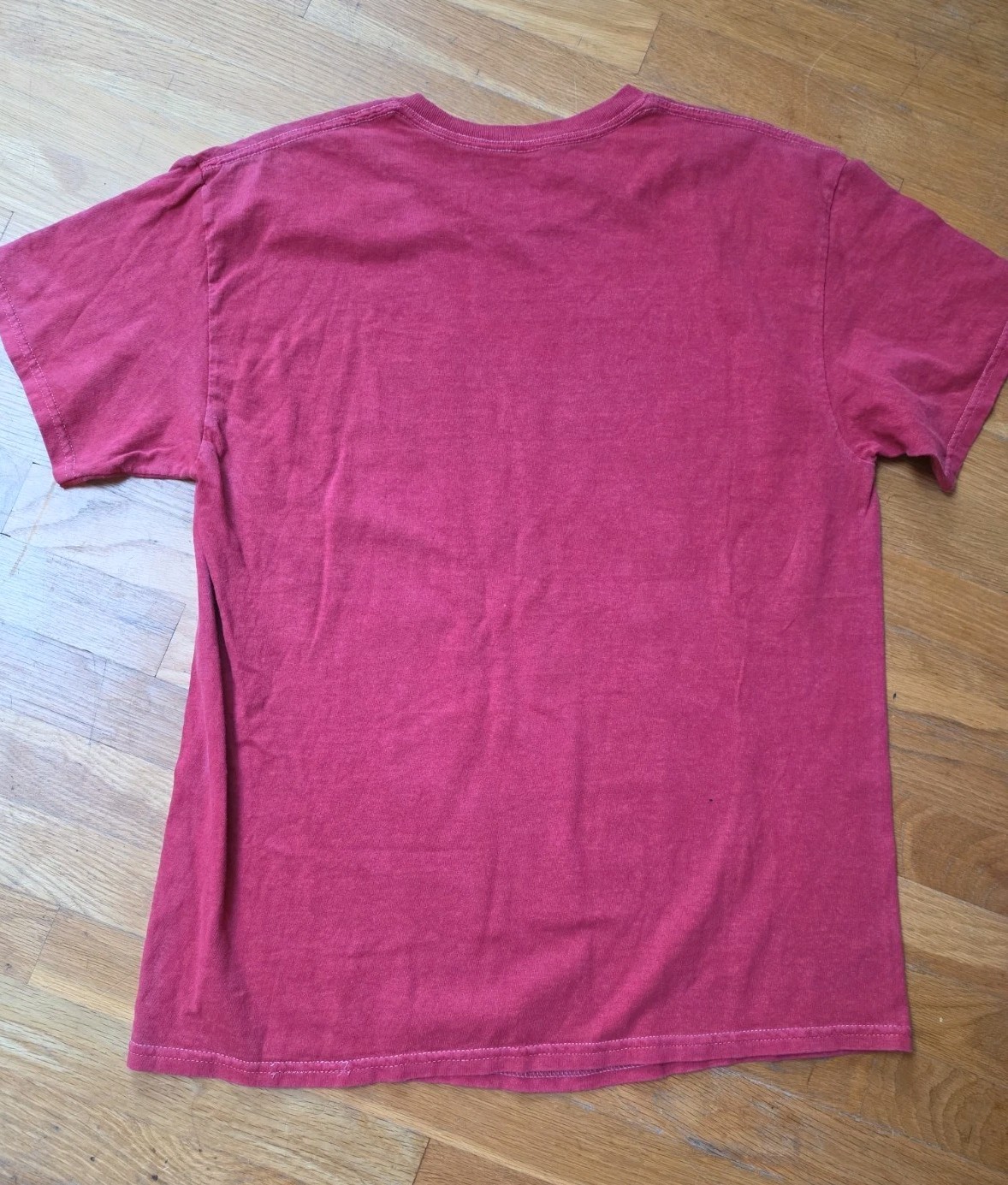 Scholastic Goosebumps T-Shirt Med Looks Could Kill Haunted Mask Graphic Tee 90s