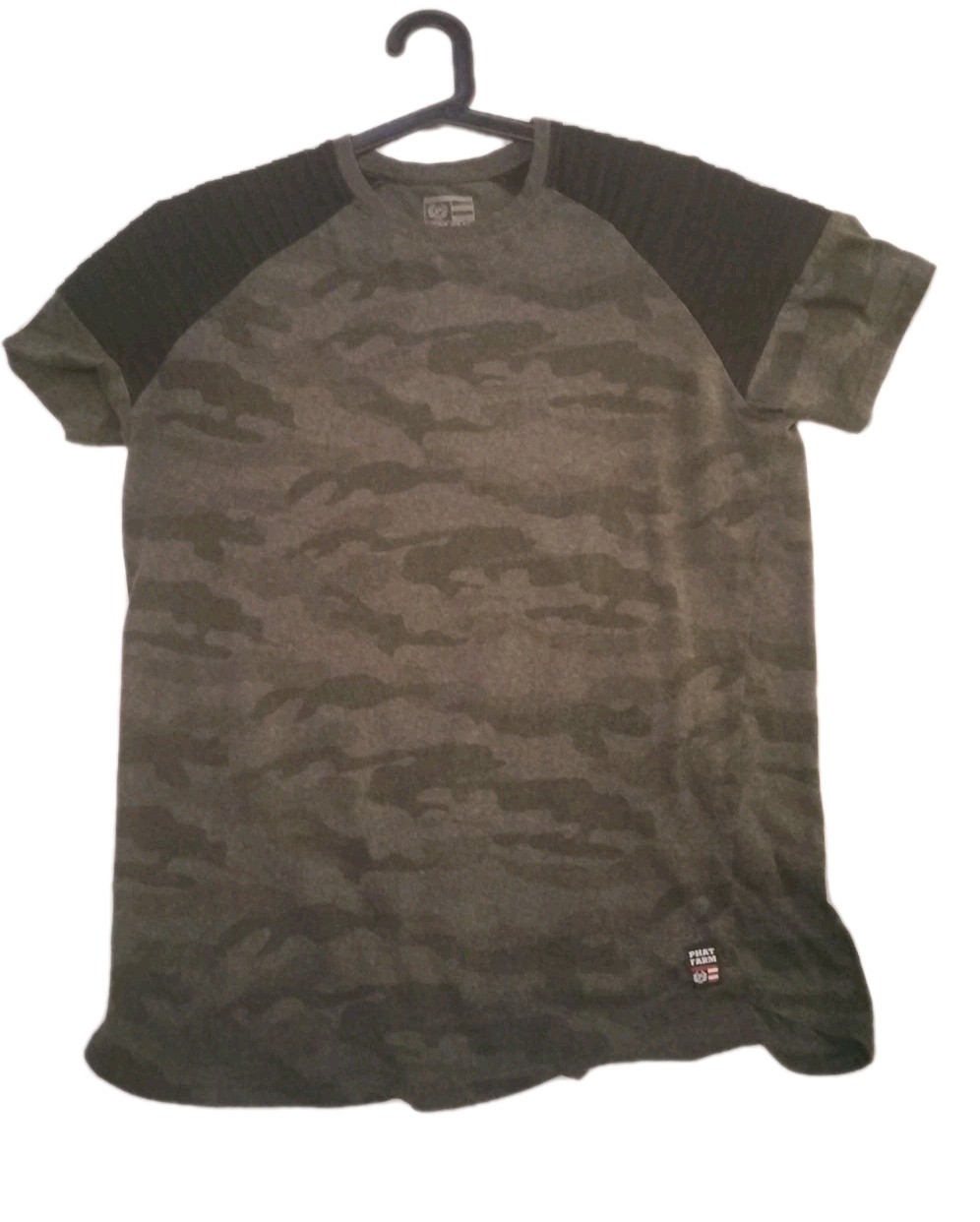 Phat Farm Mens T-shirt L Gray Classic America Flava Camo Pleated Black Sleeves
