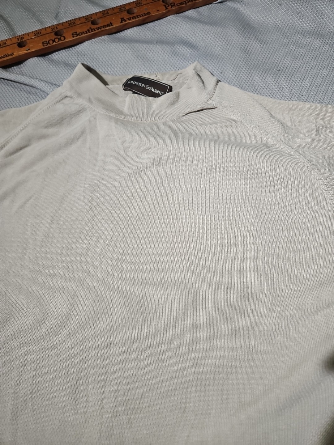 Johnston Murphy Shirt Mens XL Beige Silk Ribbed Raglan Sleeve Casual Luxury Tee