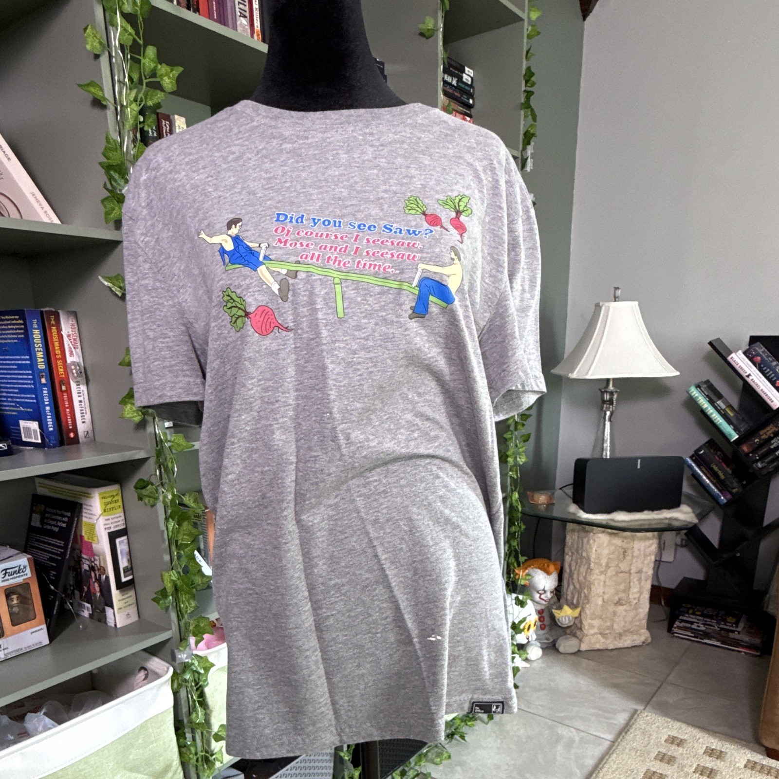 The Office Schrute Farms People Love Beets Dwight Schrute Gray Tee Men’s M