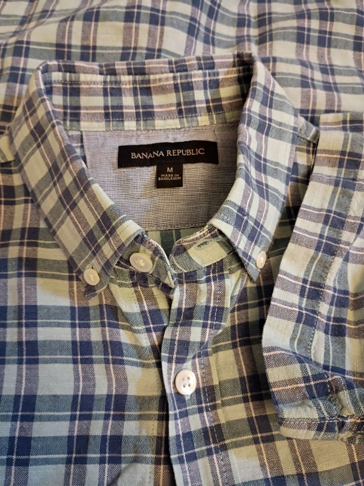 6 Pieces Men’s Summer Preppy Shirts Size M ,Reseller Liquidation, Lot 7 of 8