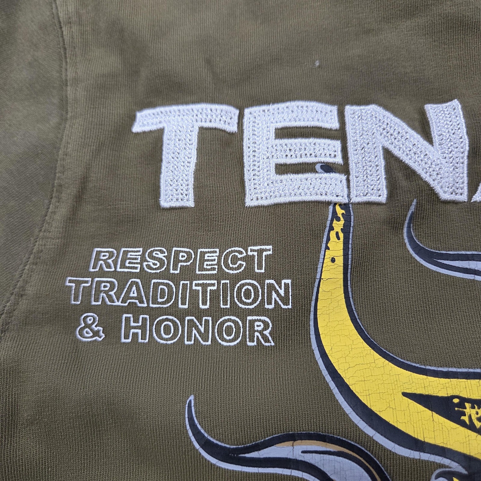 TENACITI Studios Shirt Mens XS Olive Graphic Skull Kanji Streetwear Tee TN1629SS