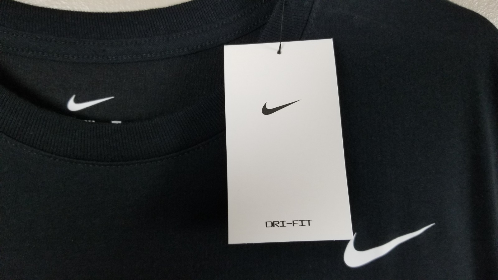 NIKE SWOOSH OUTFIT SHIRT + SHORTS SET GYM WORKOUT BLACK GREY NEW (SIZE XL)