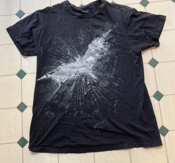Dark Knight Rises Trailer Shirt Men’s Large DC Comics Vintage Batman Movie