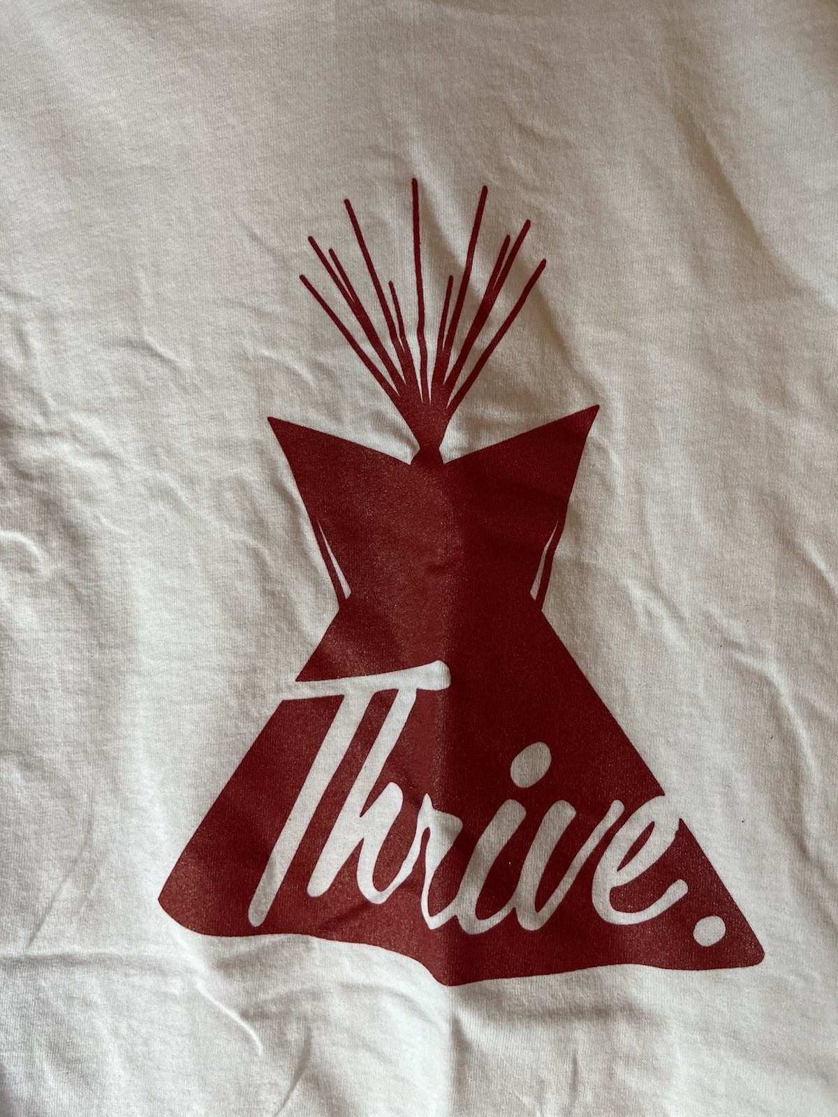 Thrive Native T-Shirt Size S Nice Emblem NWOT