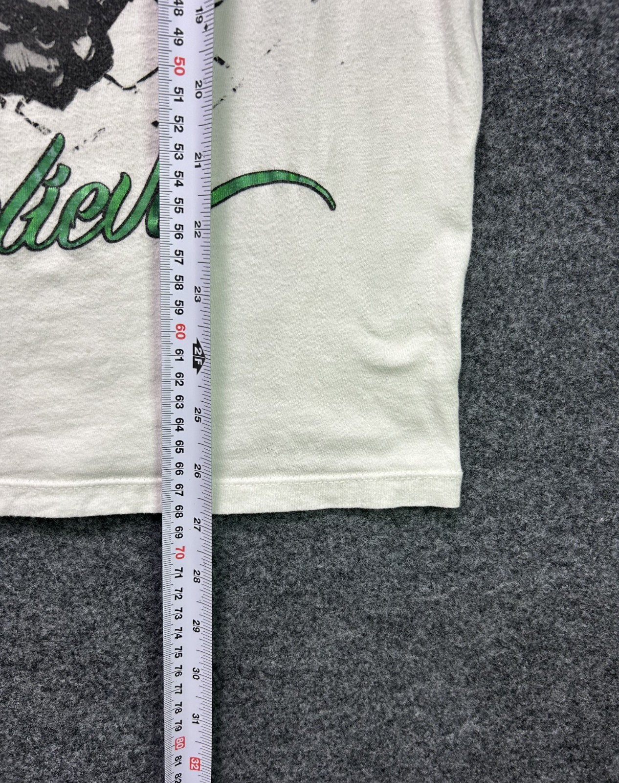 Y2K Tapout white tee with green skull and crossbones graphic Men’s L