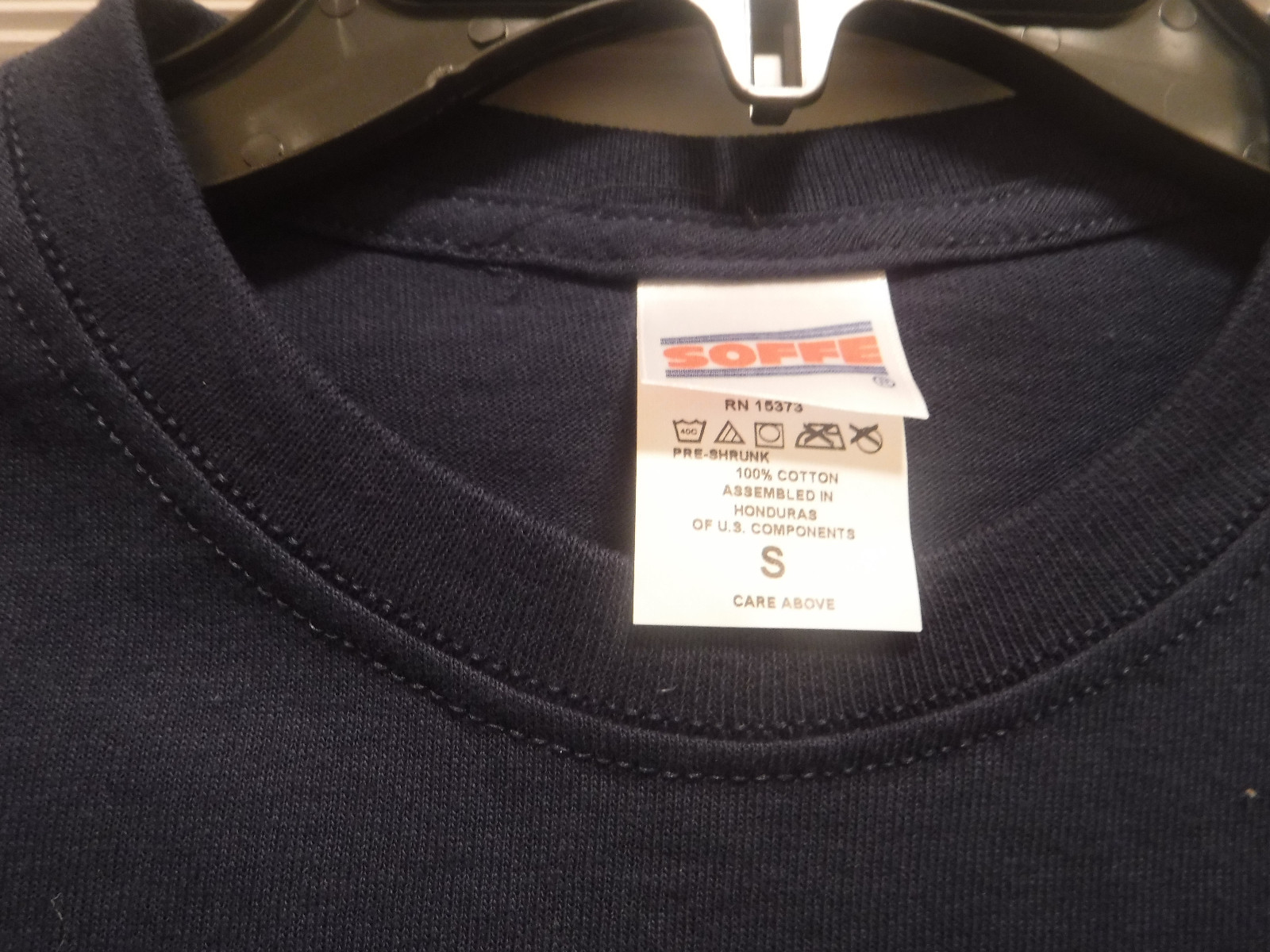 US Air Force Retired Men’s Short Sleeve T-Shirt, Navy w White Letters, Sz S, New