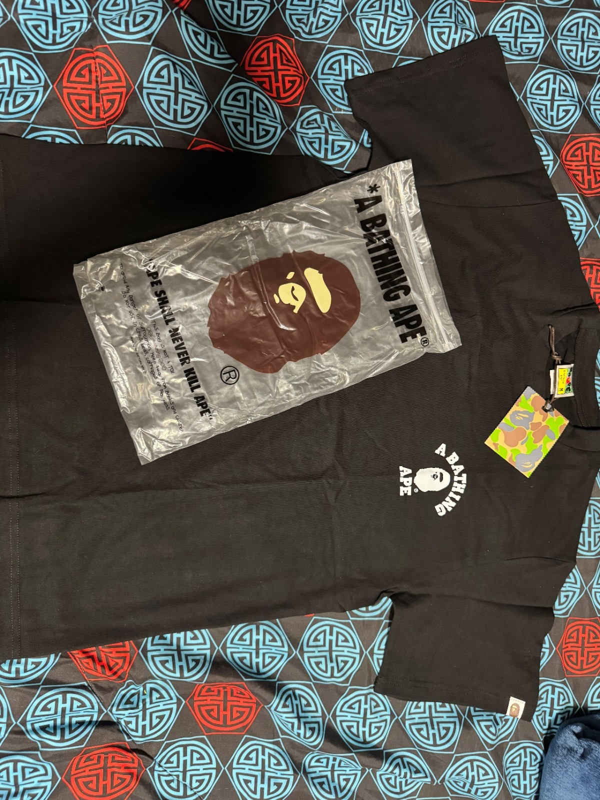 A Bathing Ape Men’s Black Short Sleeve Crew Neck Graphic Logo T-Shirt