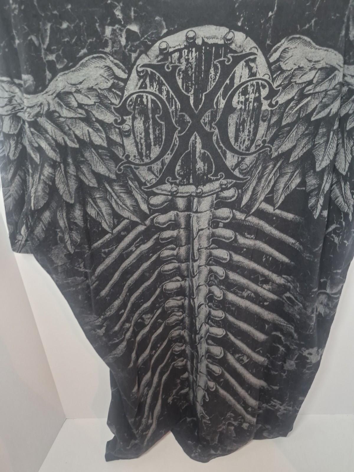 Xtreme Couture Graphic T-Shirt Black Skull Wings Size Large