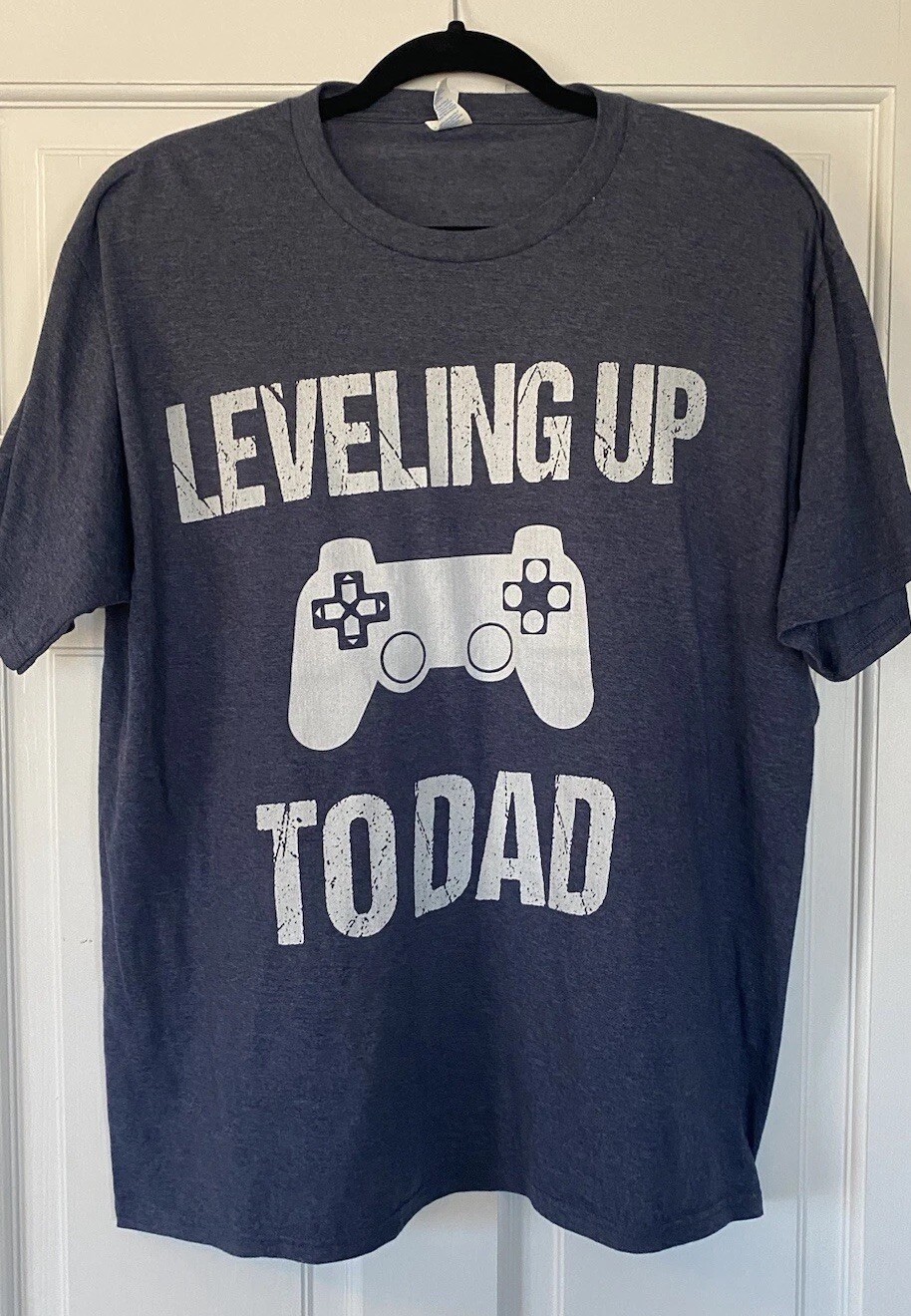 Mens Pregnancy T-Shirt SZ XL Leveling Up To Dad Graphic Announcement Gift Gray