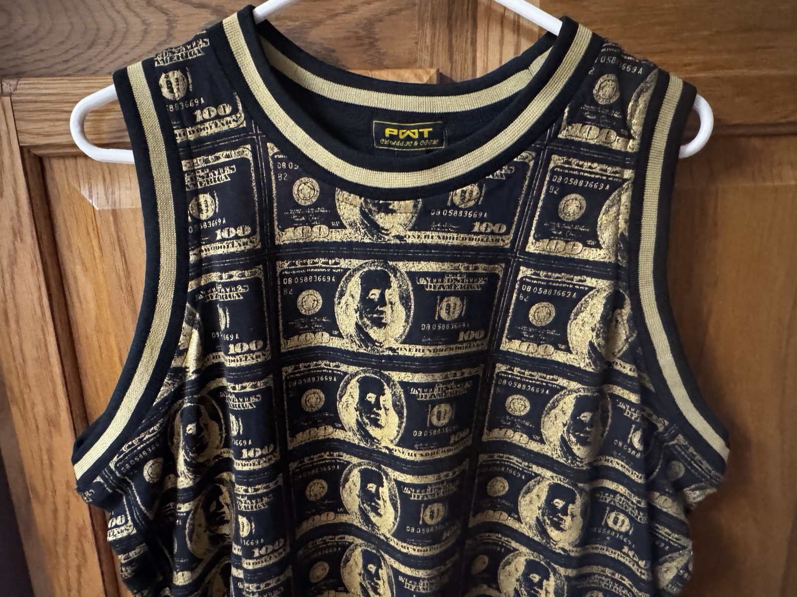 PWT classic And Cool Men’s Top Dollar Bill Print Size M Mettalic Gold And black