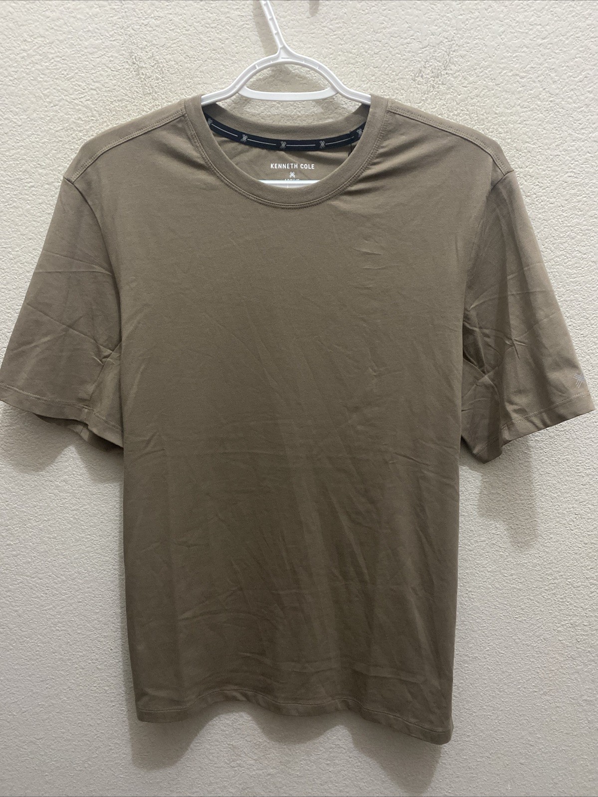 Kenneth Cole Active Mens Small Mountain Brown Short Sleeve Crew Neck T-Shirt NWT