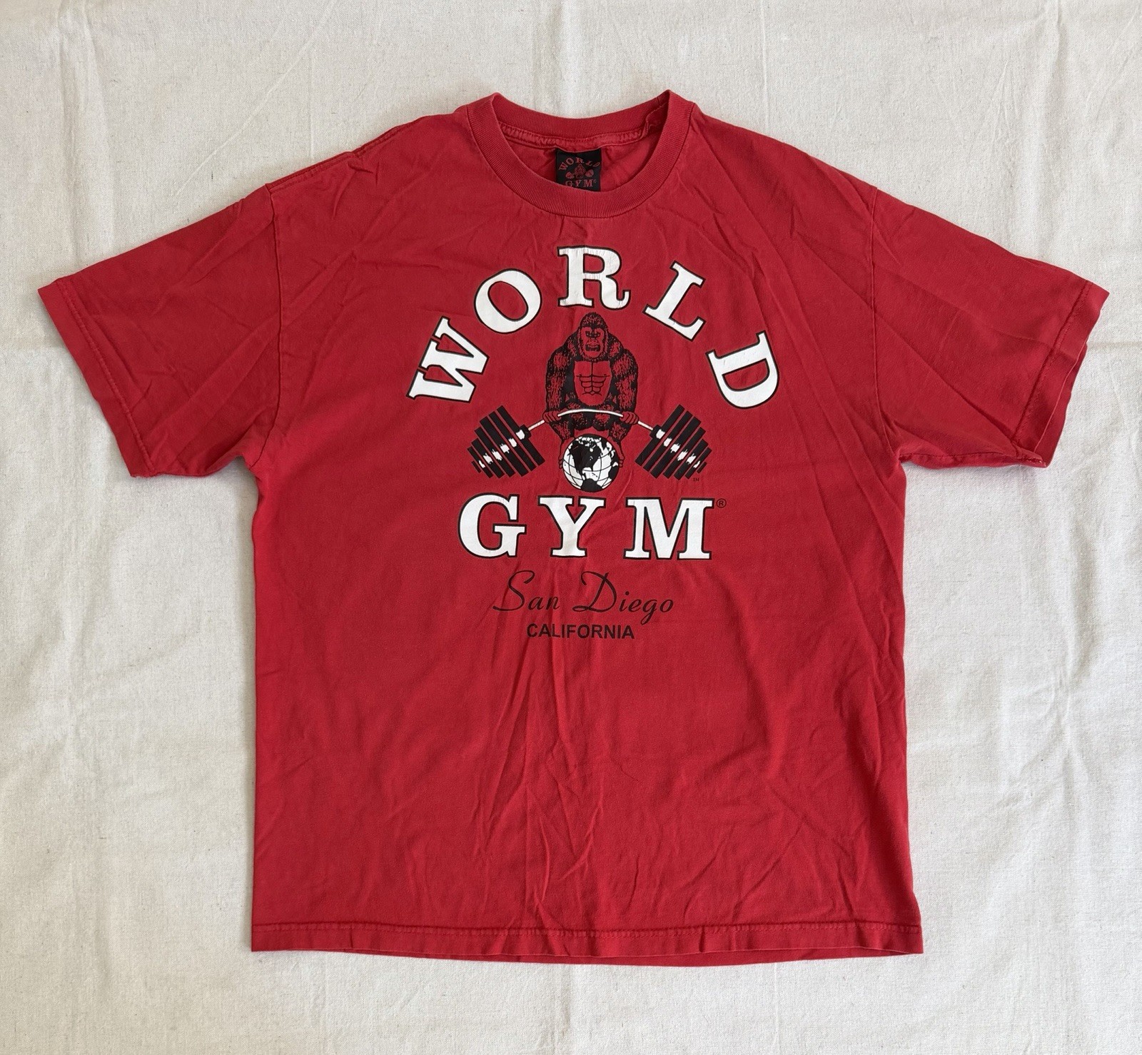 Vtg World Gym Gorilla Logo Red Shirt XL San Diego CA Famous Bodybuilding Sport
