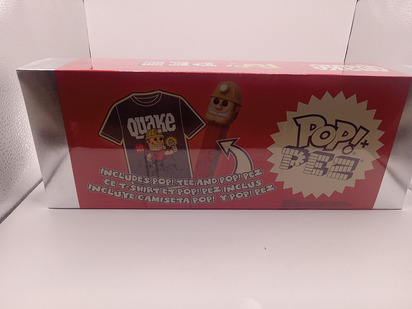 FUNKO QUAKE PEZ T SHIRT XL , NEW IN Box