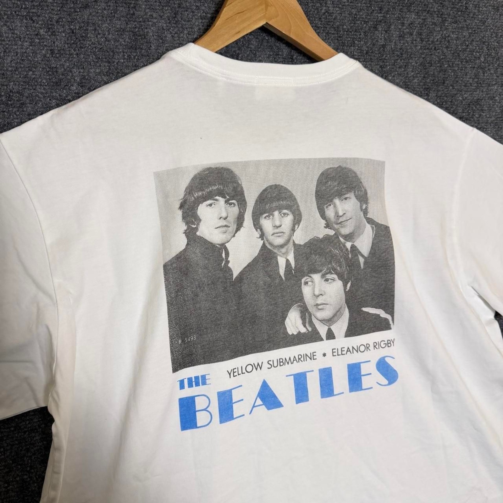 Rare Kith For the Beatles “Yellow Submarine” Tee Size XL