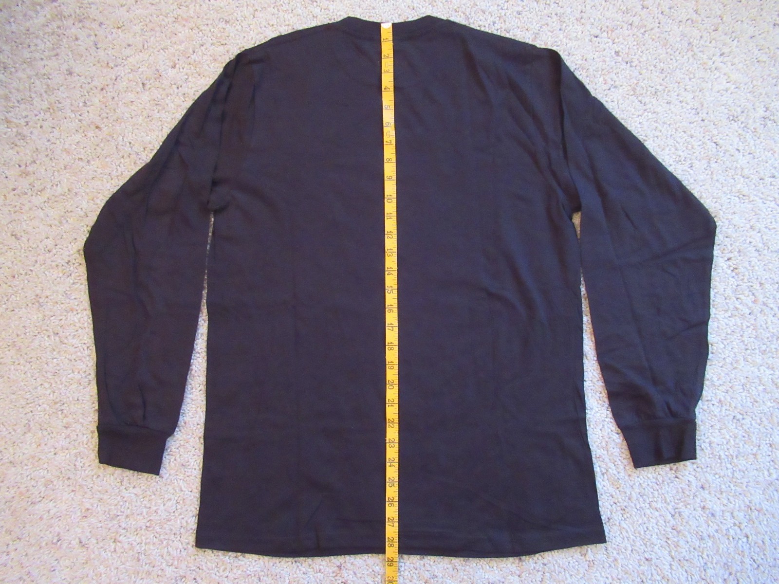 Marvel Spider-Man: No Way Home Torn Suit Long-Sleeve T-Shirt Size Medium