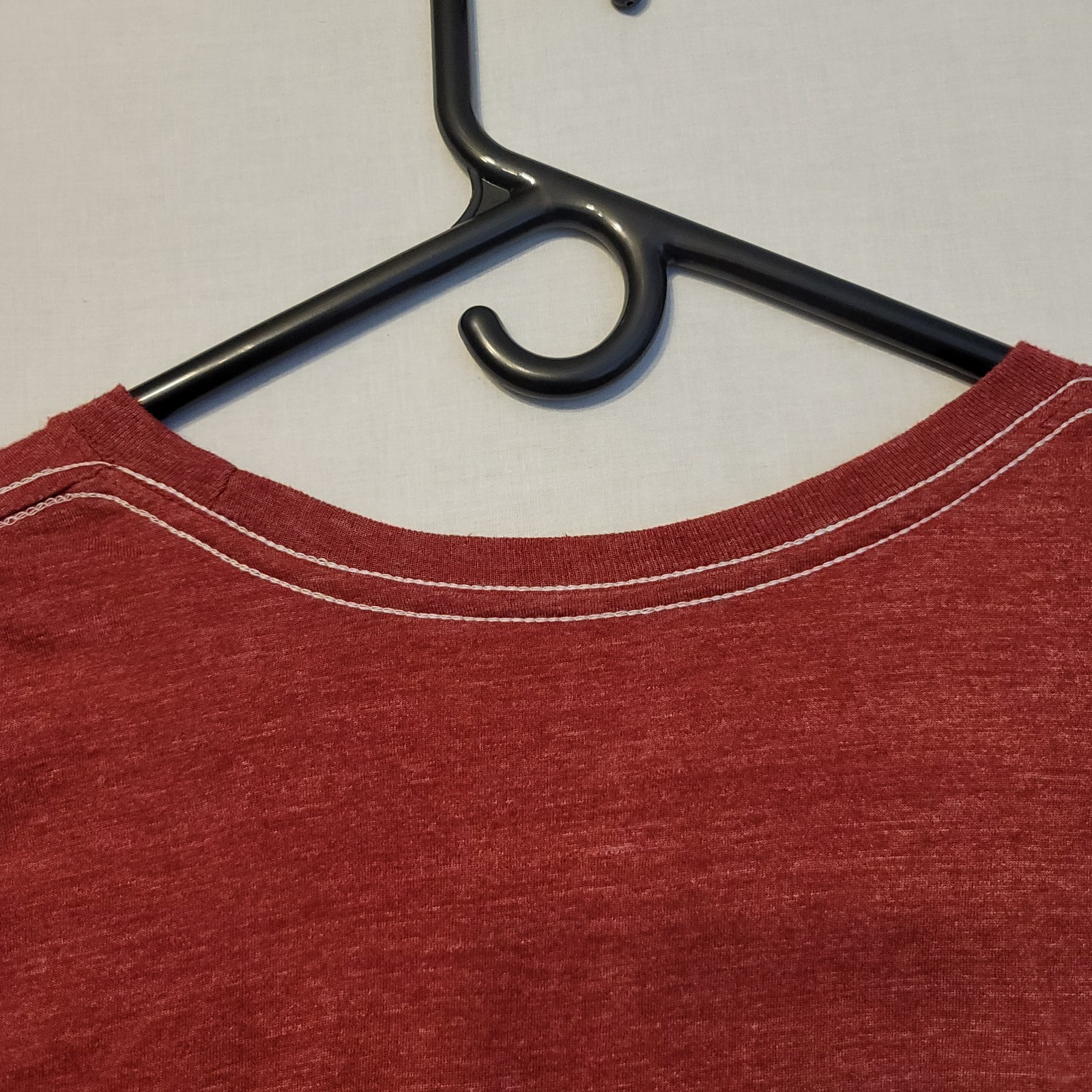 Billabong T-shirt M Wave Badge Logo Est 1973 Poly/Cotton/Rayon Brick Red V Good