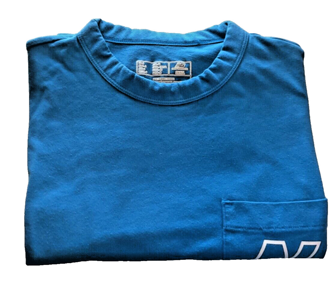 NB New Balance Stretch Blue Pocket T Shirt Unisex size Small Round Slit Hemline