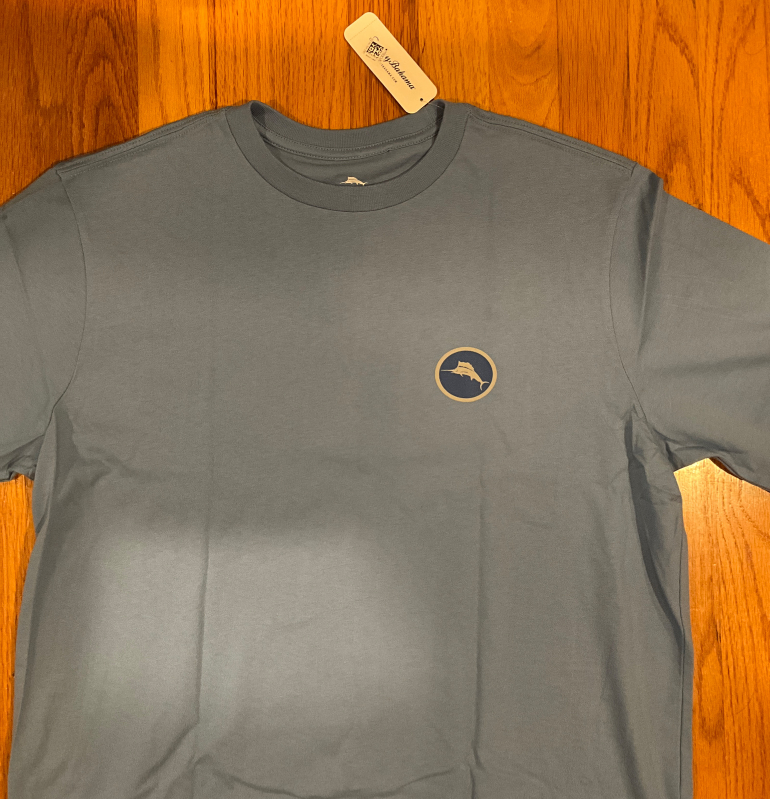 Tommy Bahama “Tonight’s Forecast Mostly Mild” T-Shirt Men’s Size: Small (S) NWT