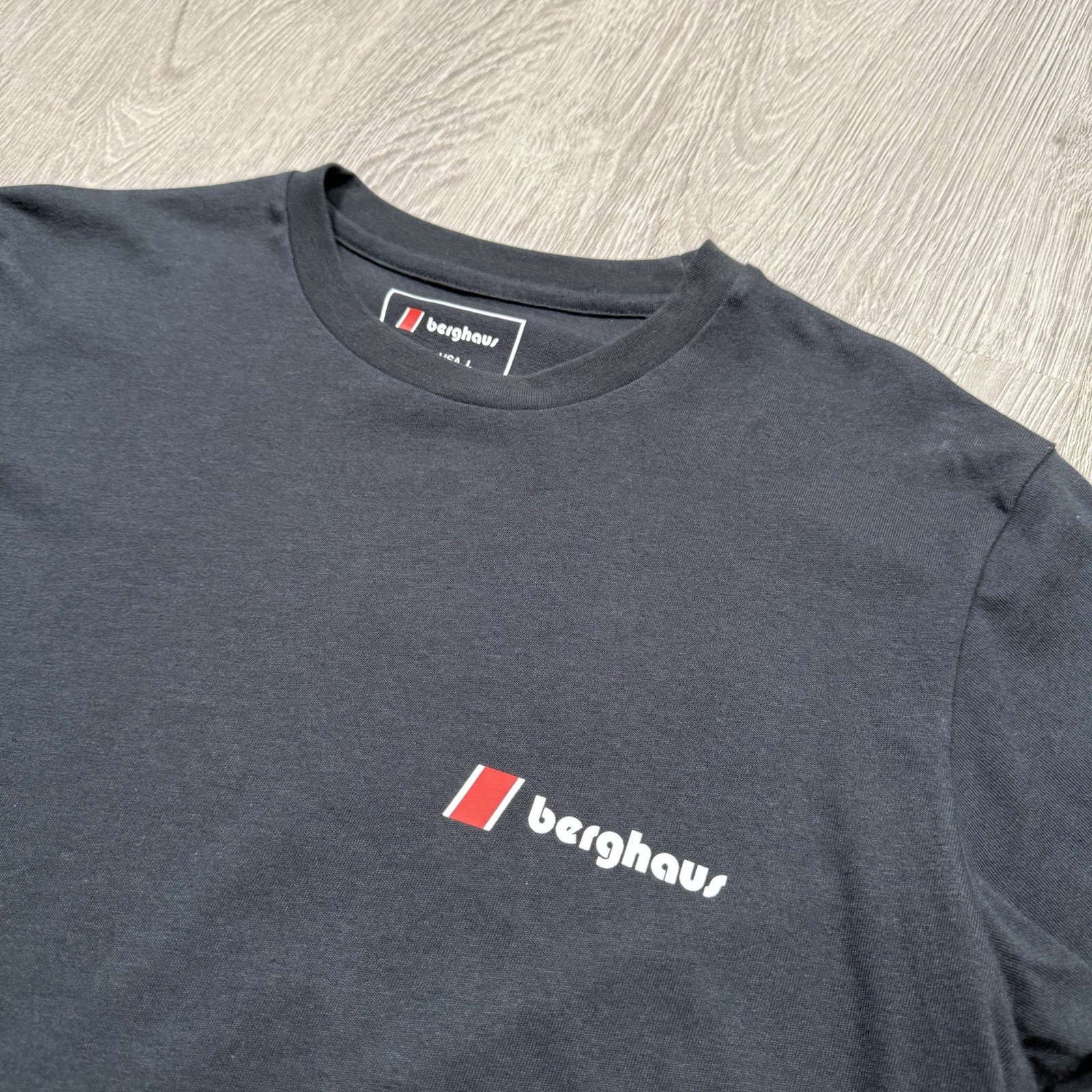 Berghaus Classic Logo T-Shirt Mens Size Large Black Tee Outdoor Trekking Hiking