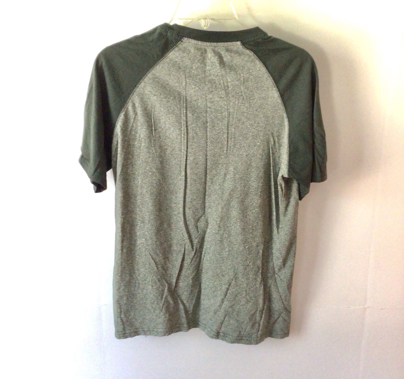 Vintage Basic Editions Men’s Green Short-sleeve T-Shirt (Size S)