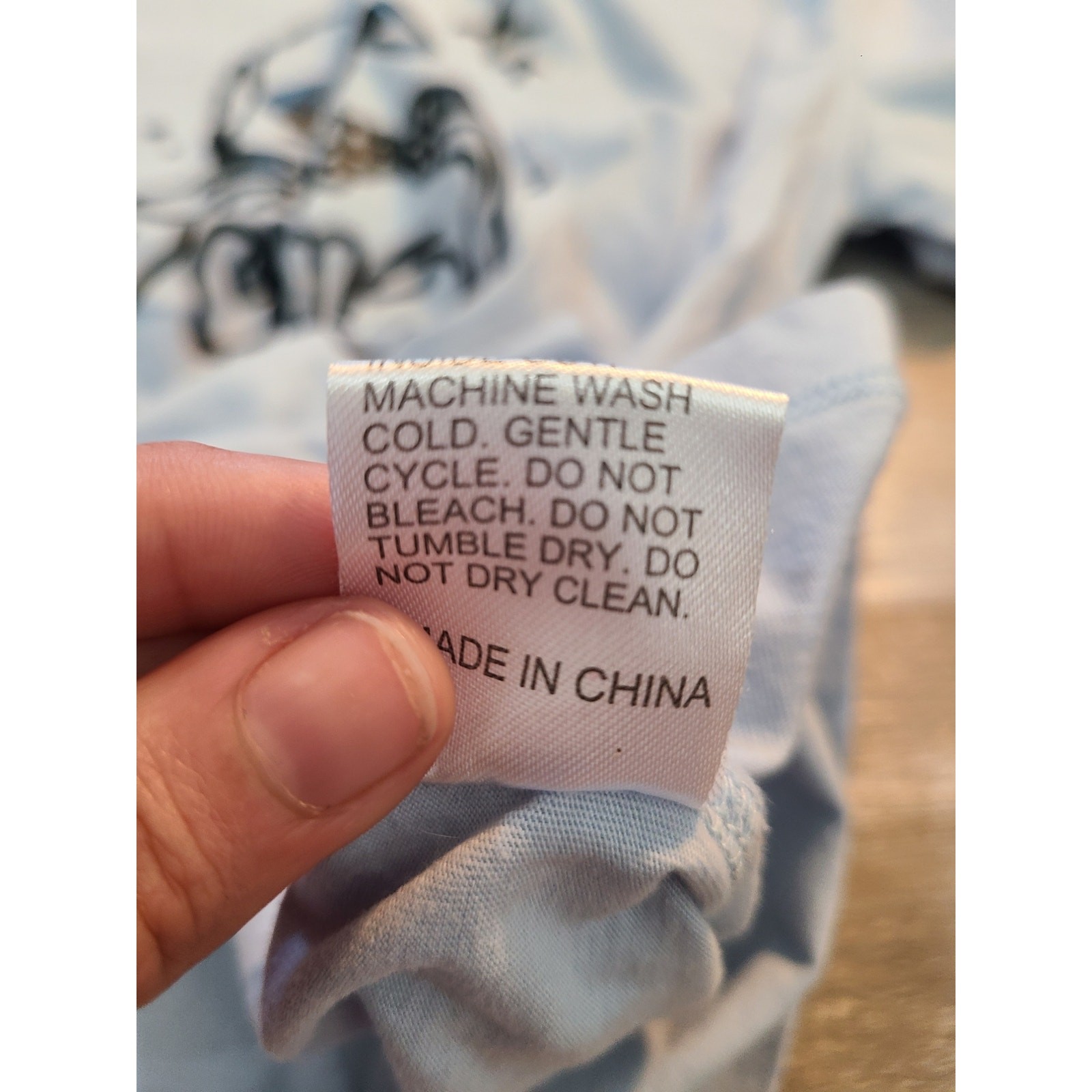 Unknown brand large unisex men’s tee
