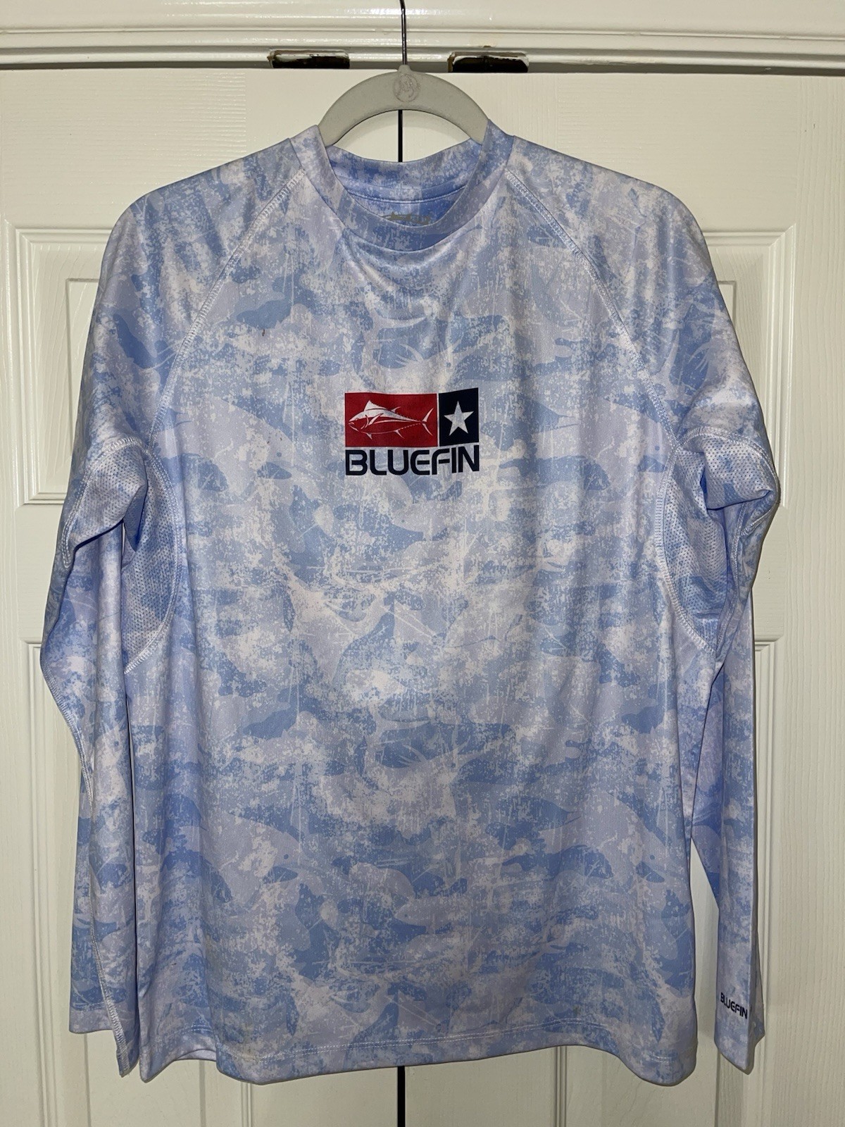 Marina Pez Vela BlueFin Fishing Shirt Mens Small Camo UVA/Solar Costa Rica NWT