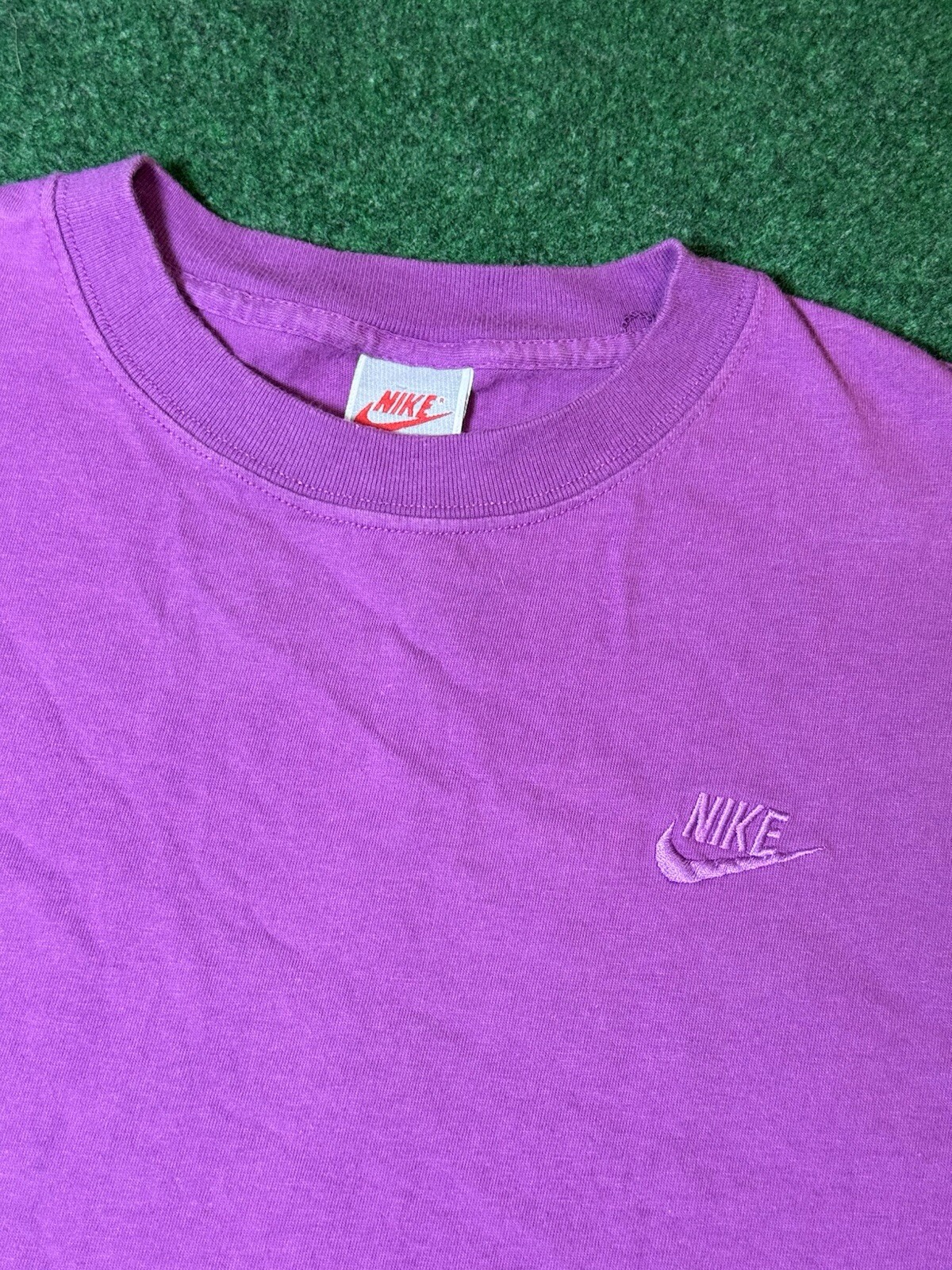 80s/90s Nike Swoosh t-shirt Purple/Pink vintage rare large hypebeast trendy