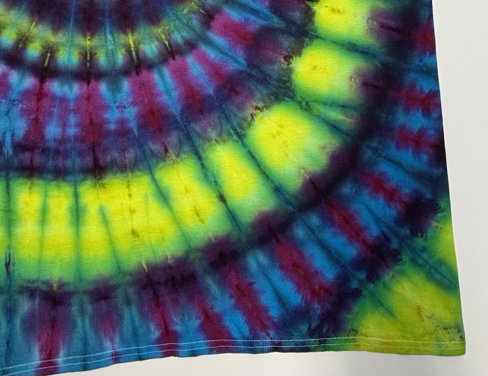Handmade Tie Dye Adult T-Shirt XXL Multicolor Spiral Long Length George Tee NEW