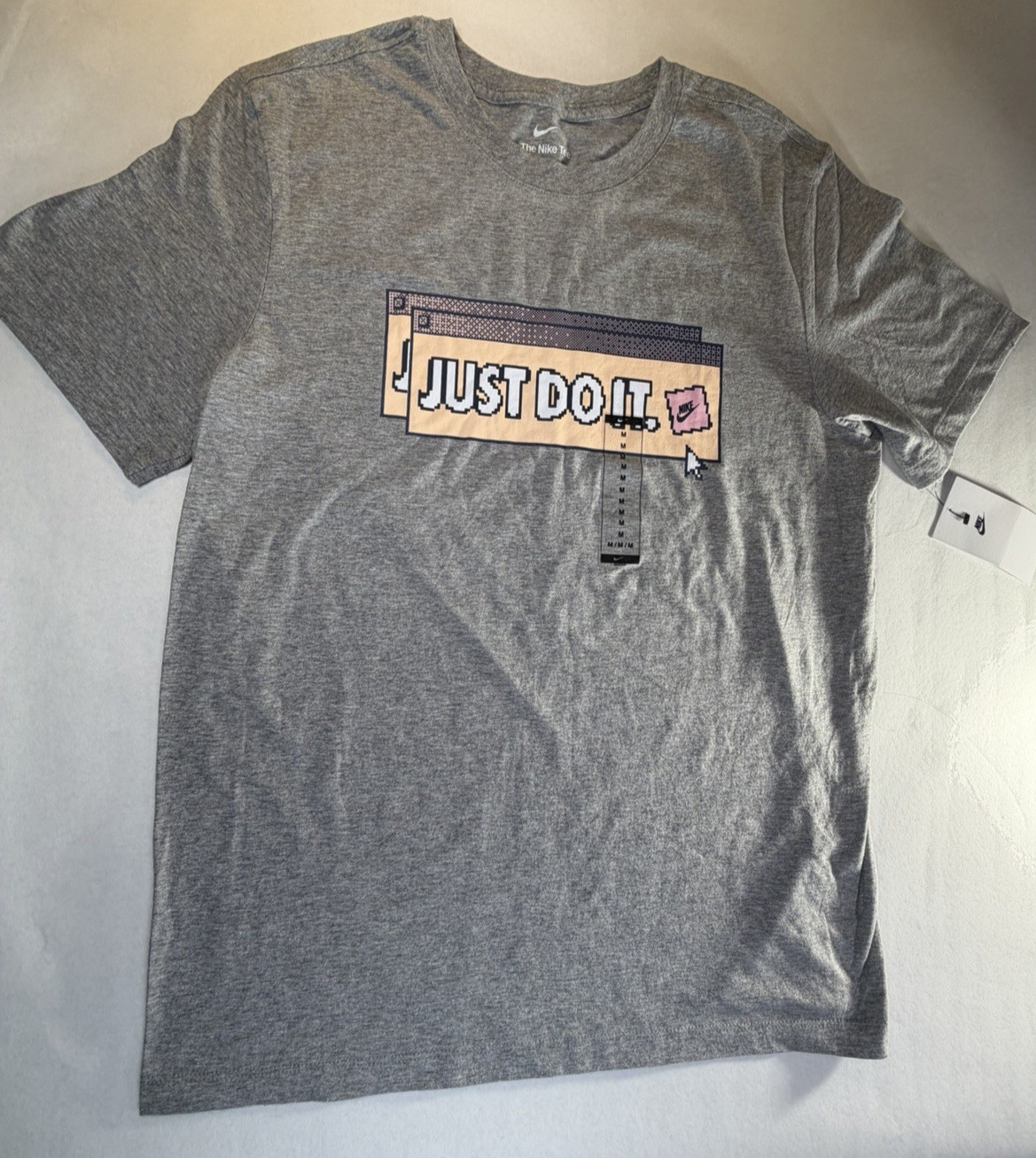 New Nike Just Do It Graphic T Shirt Mens Size Medium Gray Pixel Logo