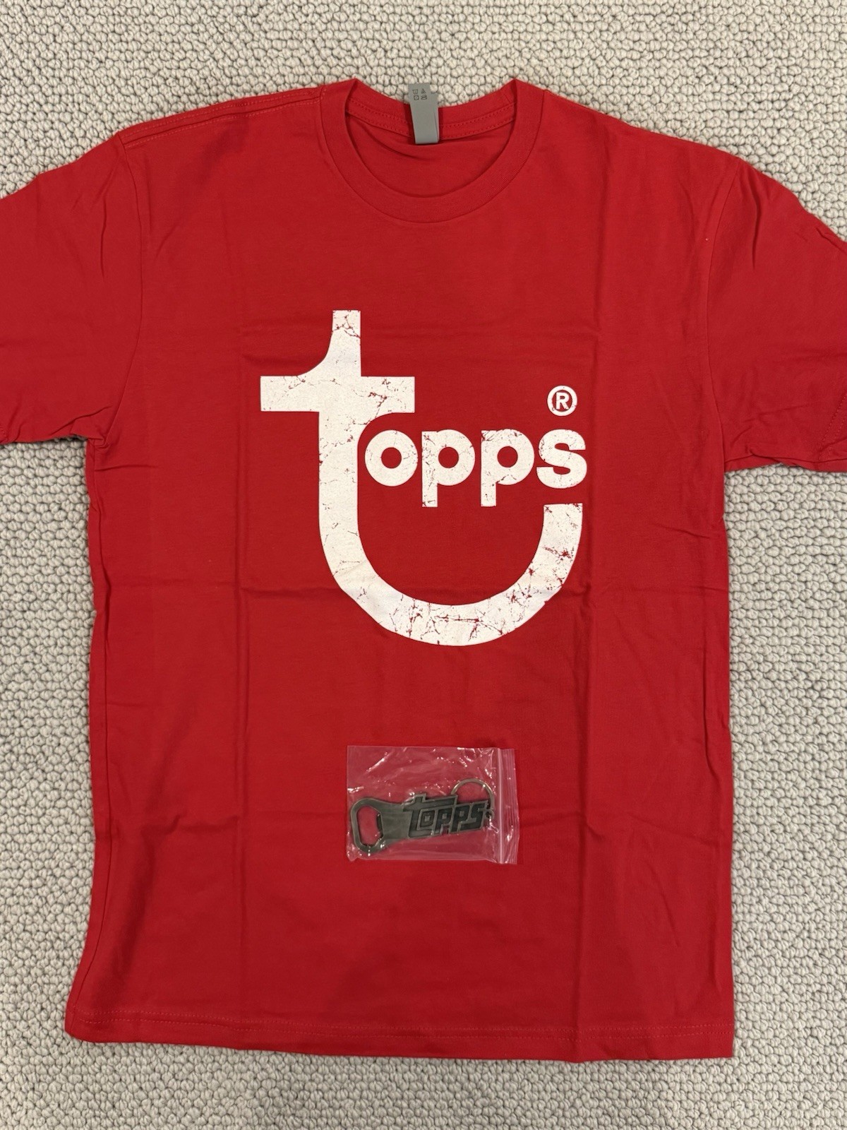 TOPPS 2019 Promotional T-Shirt (Size S) + Metal Key Chain! NEW! NEVER WORN!