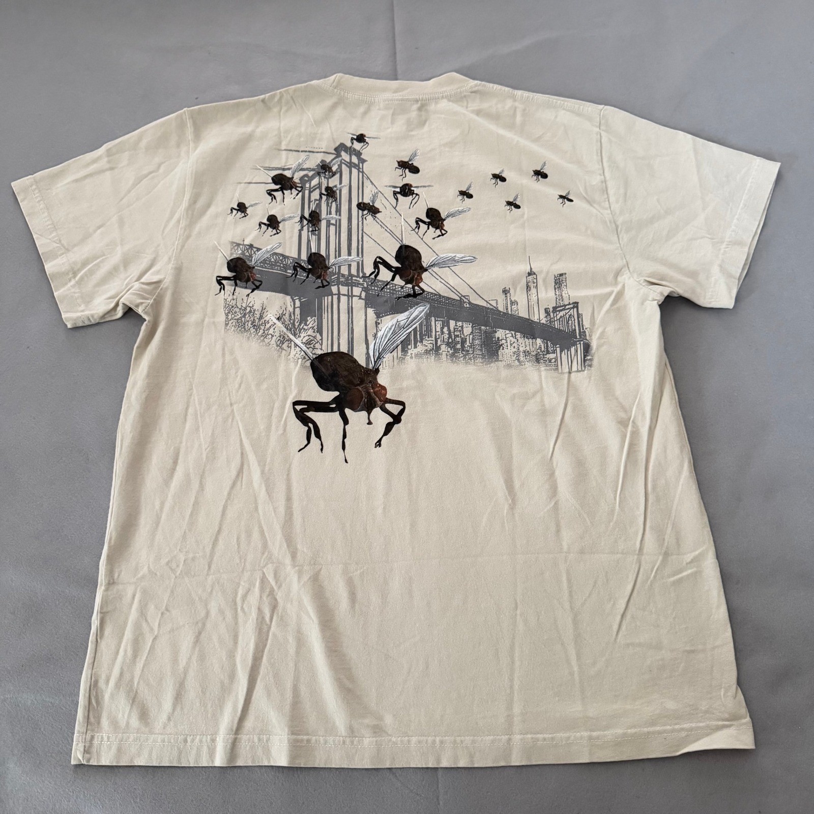 Fly Trap x Gumbo Harlem NYC Graphic T-Shirt Mens Large Tan Giant Fly Bridge Tee