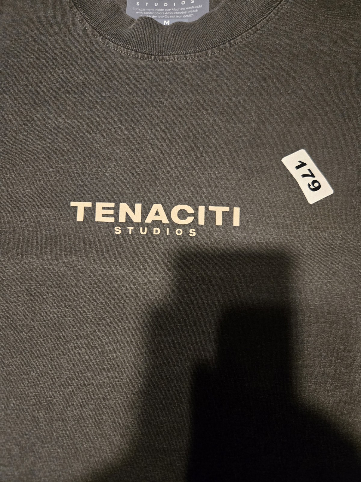 Tenaciti Studios T Shirt Men’s Medium NEW Charcoal Gray Minimal Logo Tee