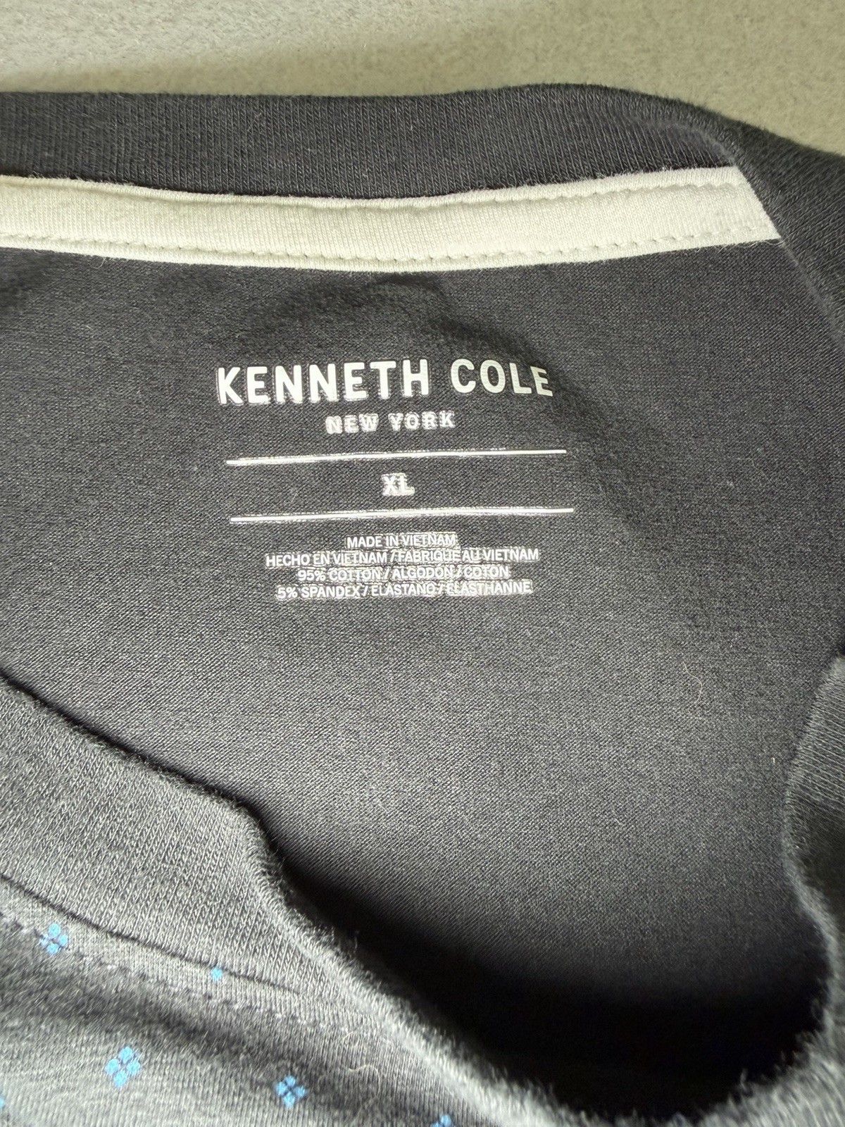 Kenneth Cole New York Men’s XL Black Blue Dot Print Stretch Crew Neck T-Shirt