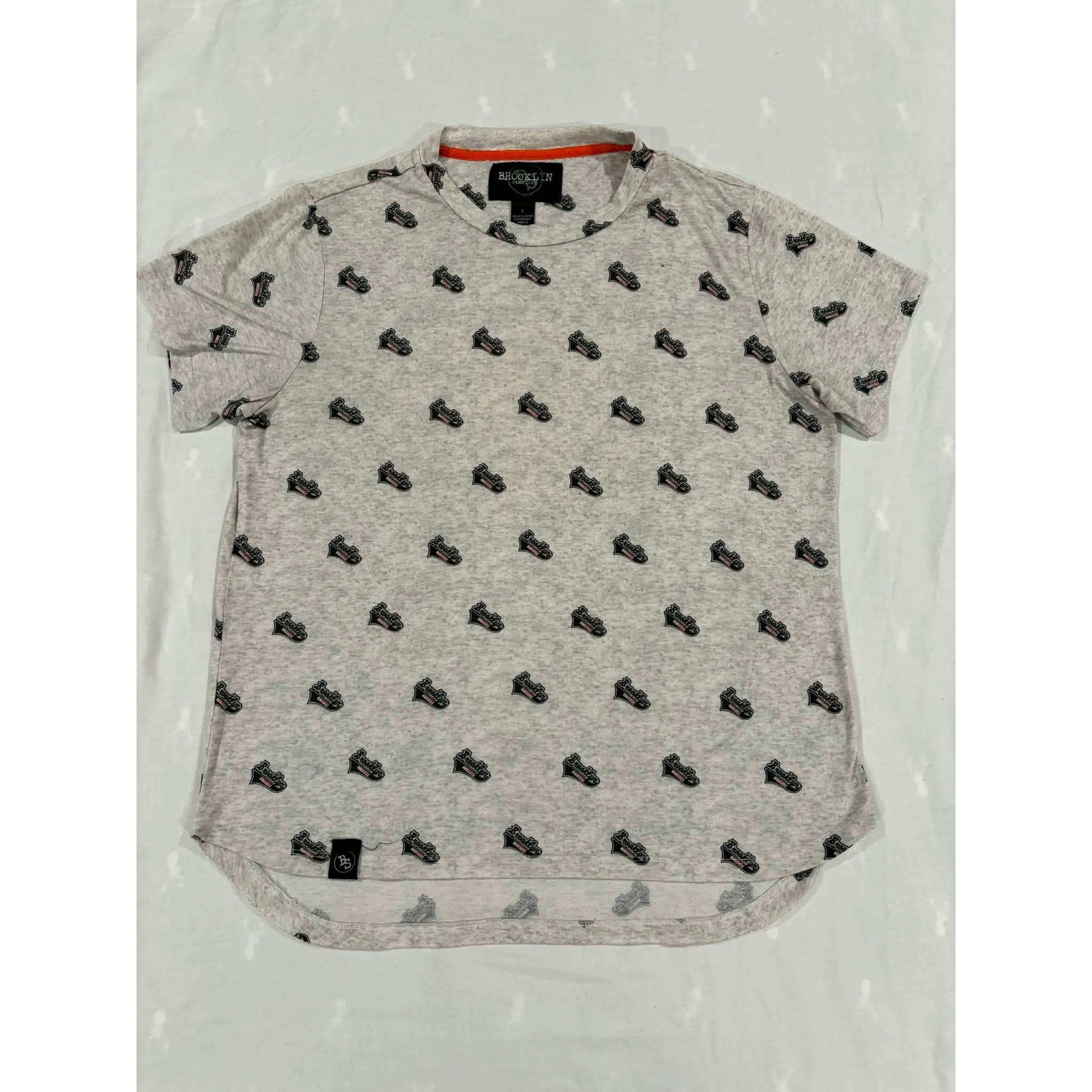 Brooklyn Standard Graphic Print T shirt Mens Size L Short Sleeve Crew Neck Gray